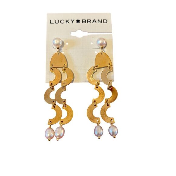 Modern Gold Tone Wave Drop Earrings w/Freshwater Pearls. - Picture 5 of 5